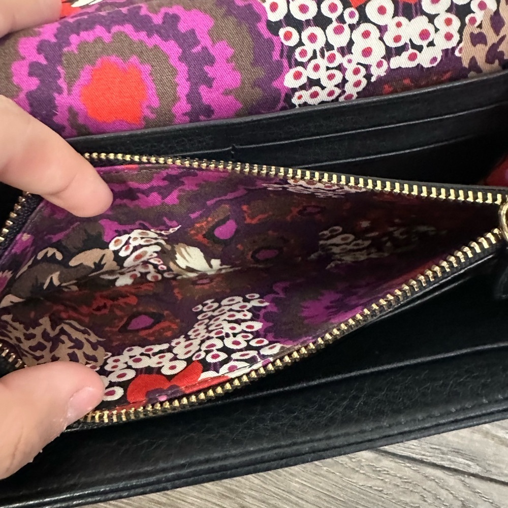 🌷Vera Bradley Black Quilted Women's Wallet🌷 - Picture 9 of 16